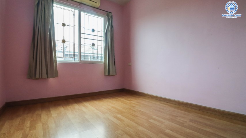 *****ทาวน์เฮ้าส์มือสองหลังมุมนนทบุรี ม.อารียา เดอะคัลเลอร์ แจ้งวัฒนะ-ติวานนท์ เนื้อที่ 23.3 ตร.ว สภาพดี พร้อมขาย กับฟังก์ชัน 3 ห้องนอน 2 ห้องน้ำ 1 ที่จอดรถ ทำเลติดแม่น้ำเจ้าพระยา เดินทางสะดวก เชื่อมต่อถนนหลายสาย ถนนศรีสมาน, ถนนติวานนท์ ใกล้ทางด่วน "แจ้งวัฒนะ" จองเลย!